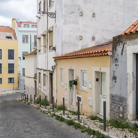 Loft In Graca With Ac On Ground Floor By Lisbeyond Apartmán Lisboa