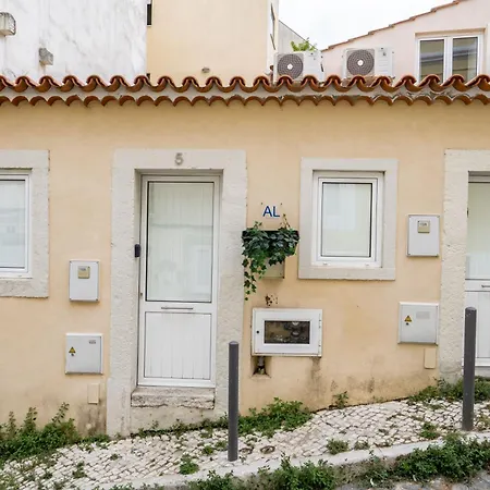 Loft In Graca With Ac On Ground Floor By Lisbeyond * Lisboa