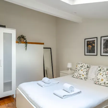 Loft In Graça With Ac On Ground Floor By Lisbeyond